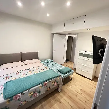 Scalinata Del Teatro Rossetti Confort Parcheggio Apartmán Terst