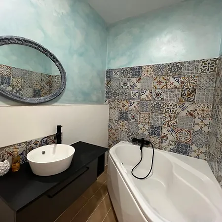 Scalinata Del Teatro Rossetti Confort Parcheggio Apartment Triest