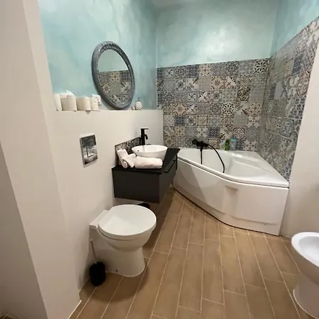 Apartment Scalinata Del Teatro Rossetti Confort Parcheggio