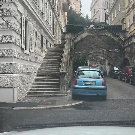 Apartment Scalinata Del Teatro Rossetti Confort Parcheggio *
