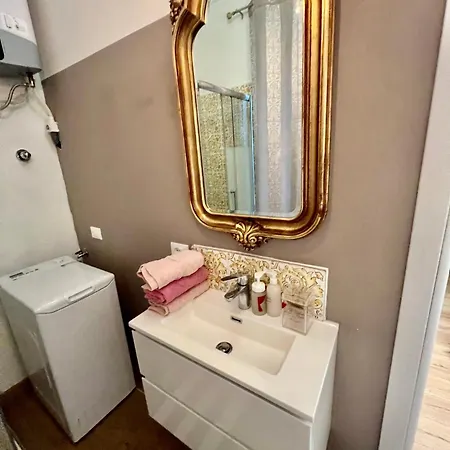 Scalinata Del Teatro Rossetti Confort Parcheggio