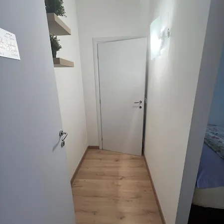 Scalinata Del Teatro Rossetti Confort Parcheggio Apartman *